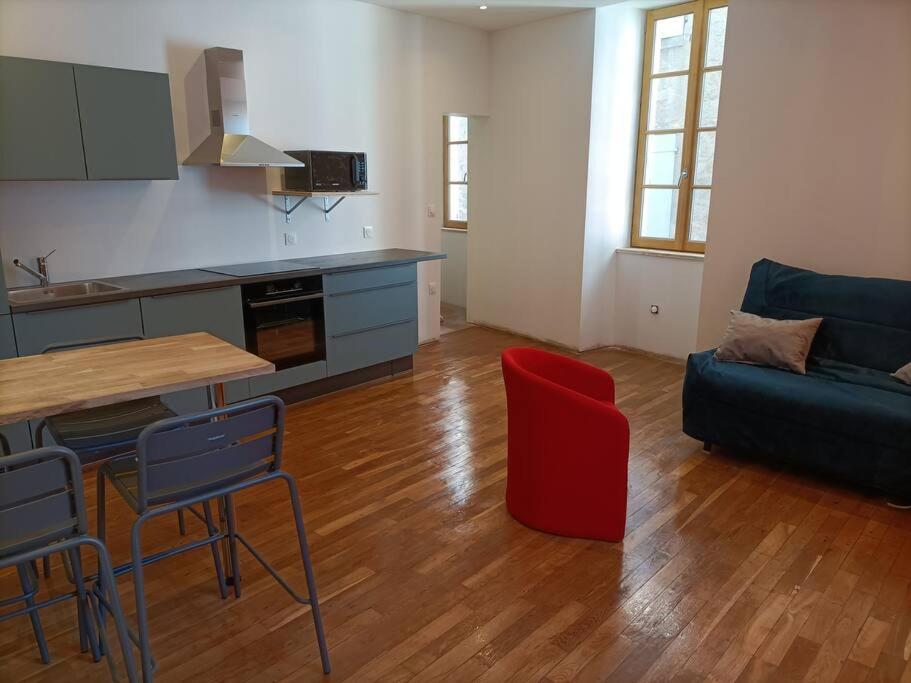 Appartement 1Er Etage Largentière 외부 사진